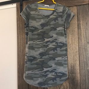 Camo tee